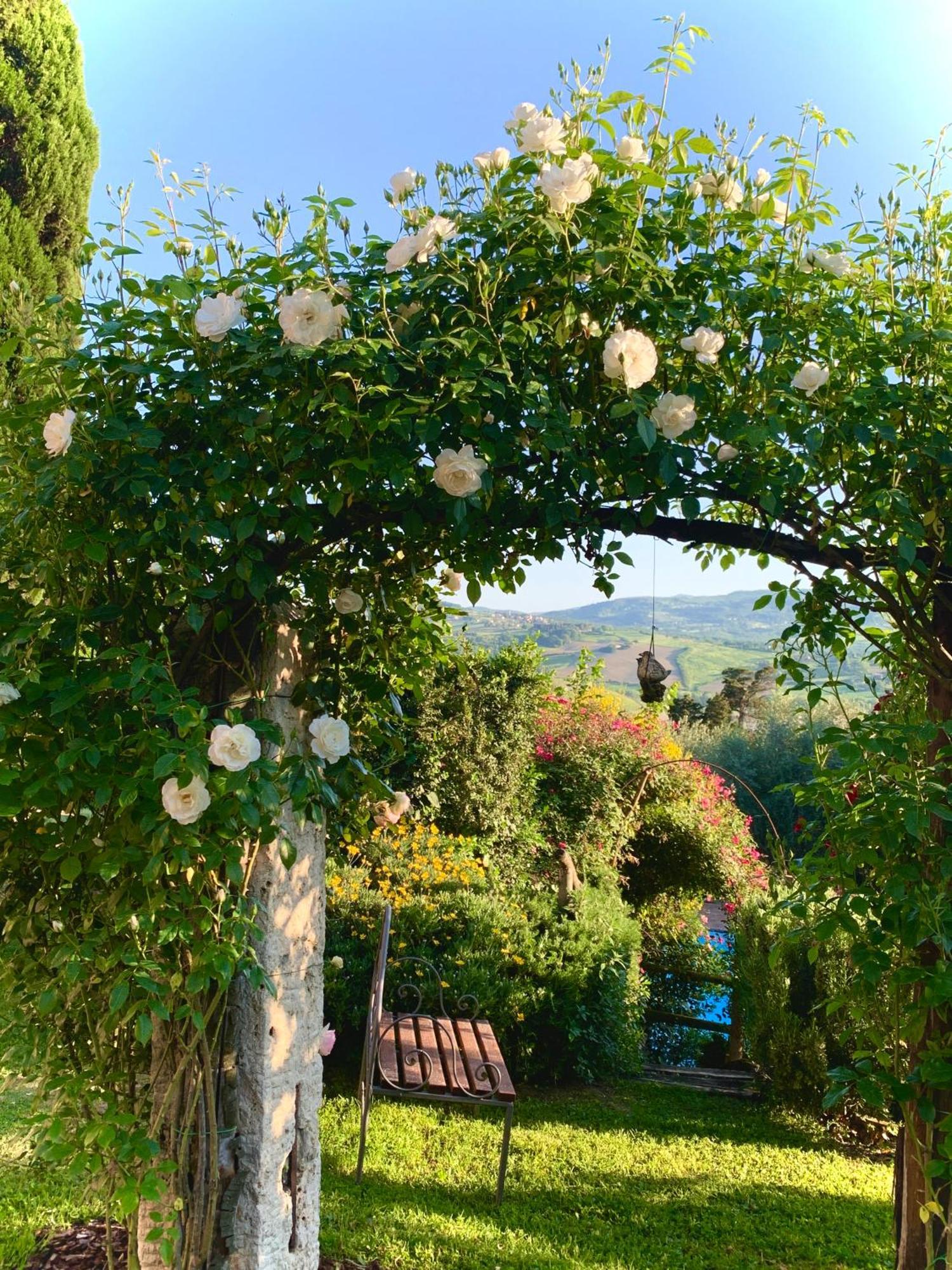 Villa Il Broglino Todi Esterno foto